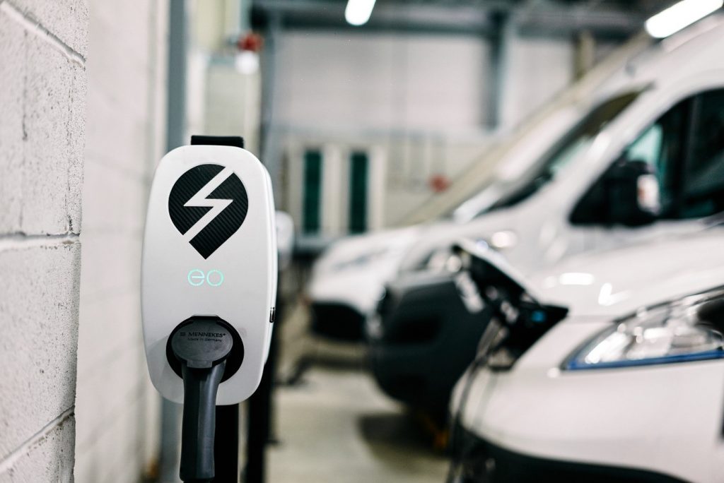 6 Reasons why Australian Businesses invest in car charging stations